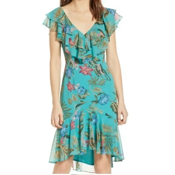 wayf green floral dress Wayf Size Large Green Floral Faux Wrap Dress With Tie Shoulders